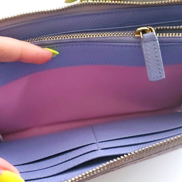Authentic Bvlgari Lavender Long L Zip Wallet - Picture 5 of 16